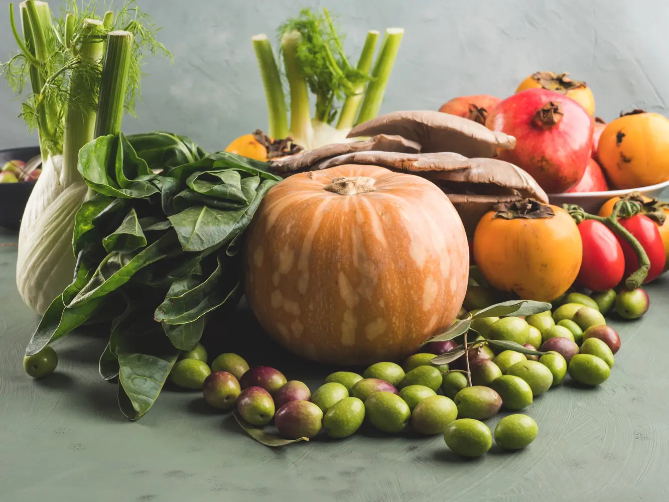 Plato de espinacas cocidas, un clásico entre los alimentos para la anemia